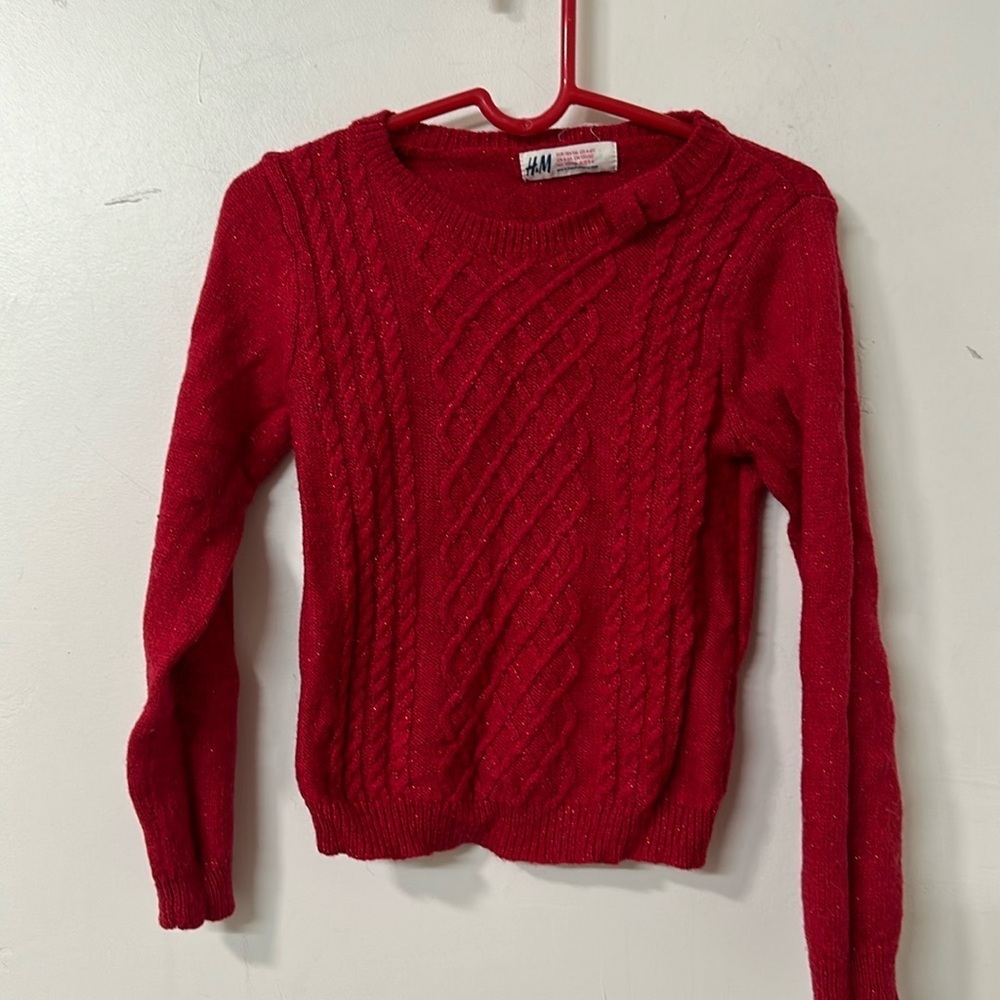 He&M sweater